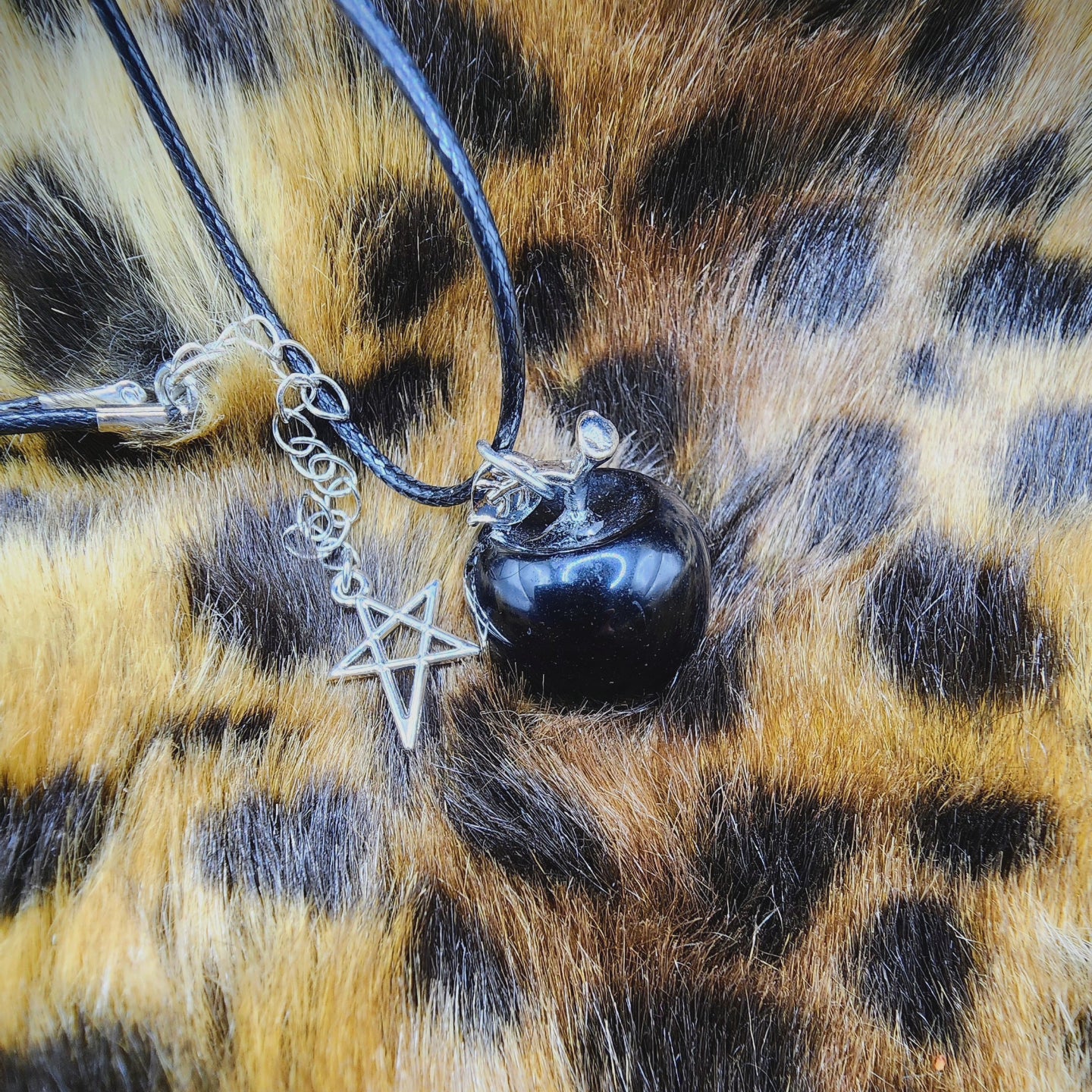 Black obsidian apple necklace