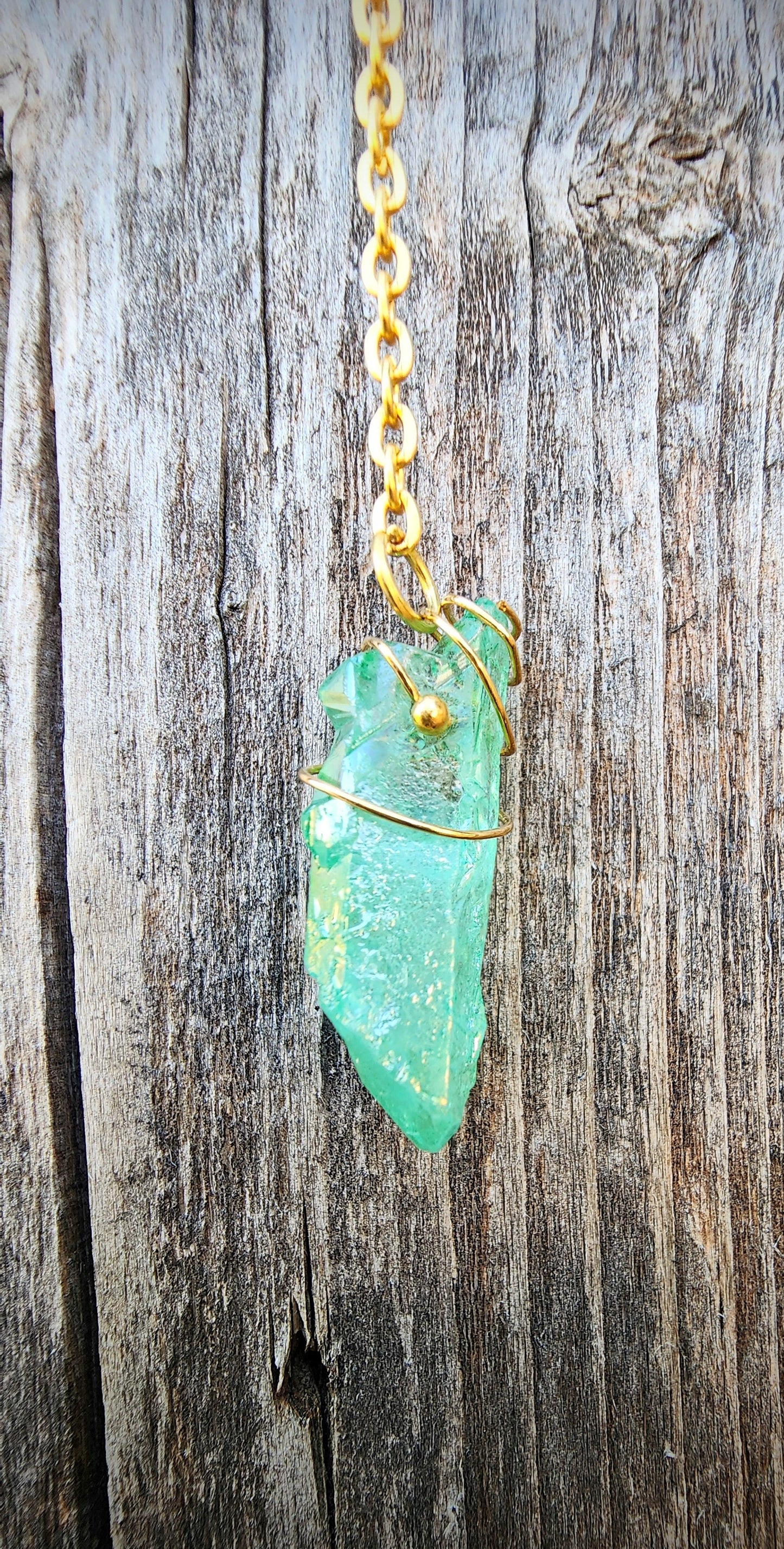 Raw Quartz pendulum chain