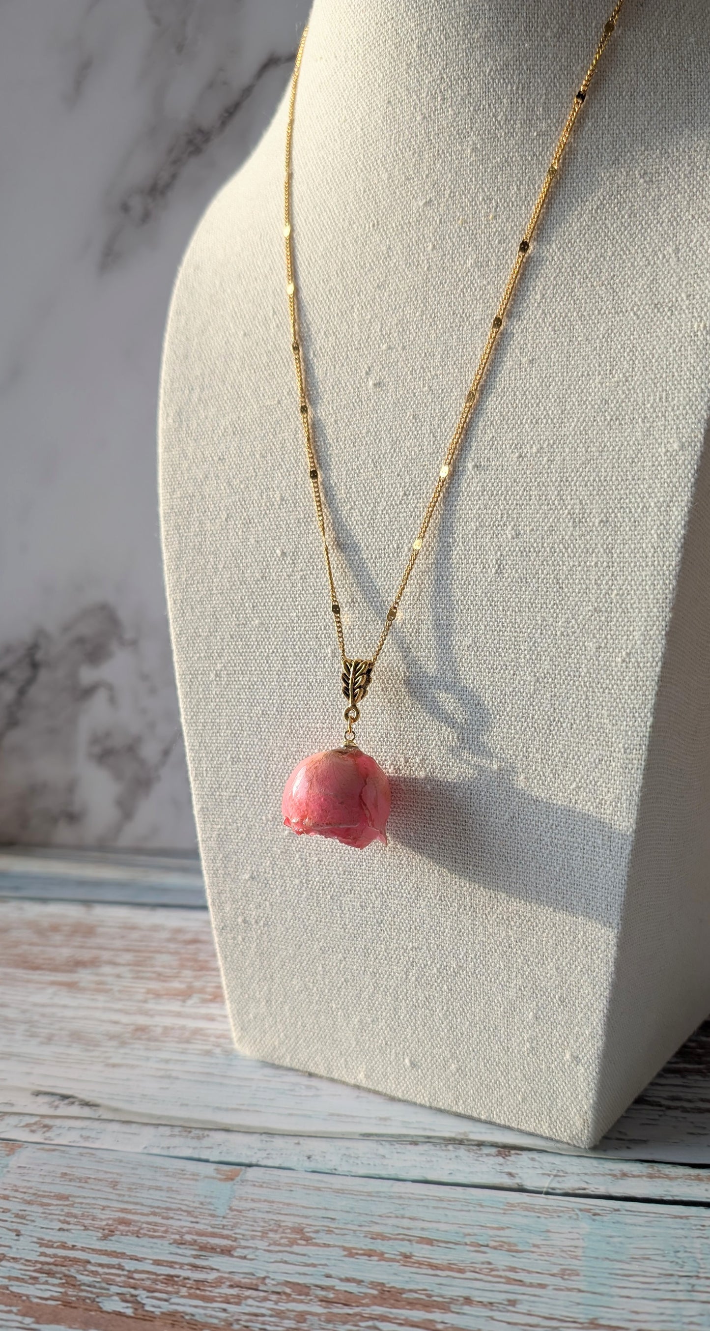 Chaîne Rose Éternelle