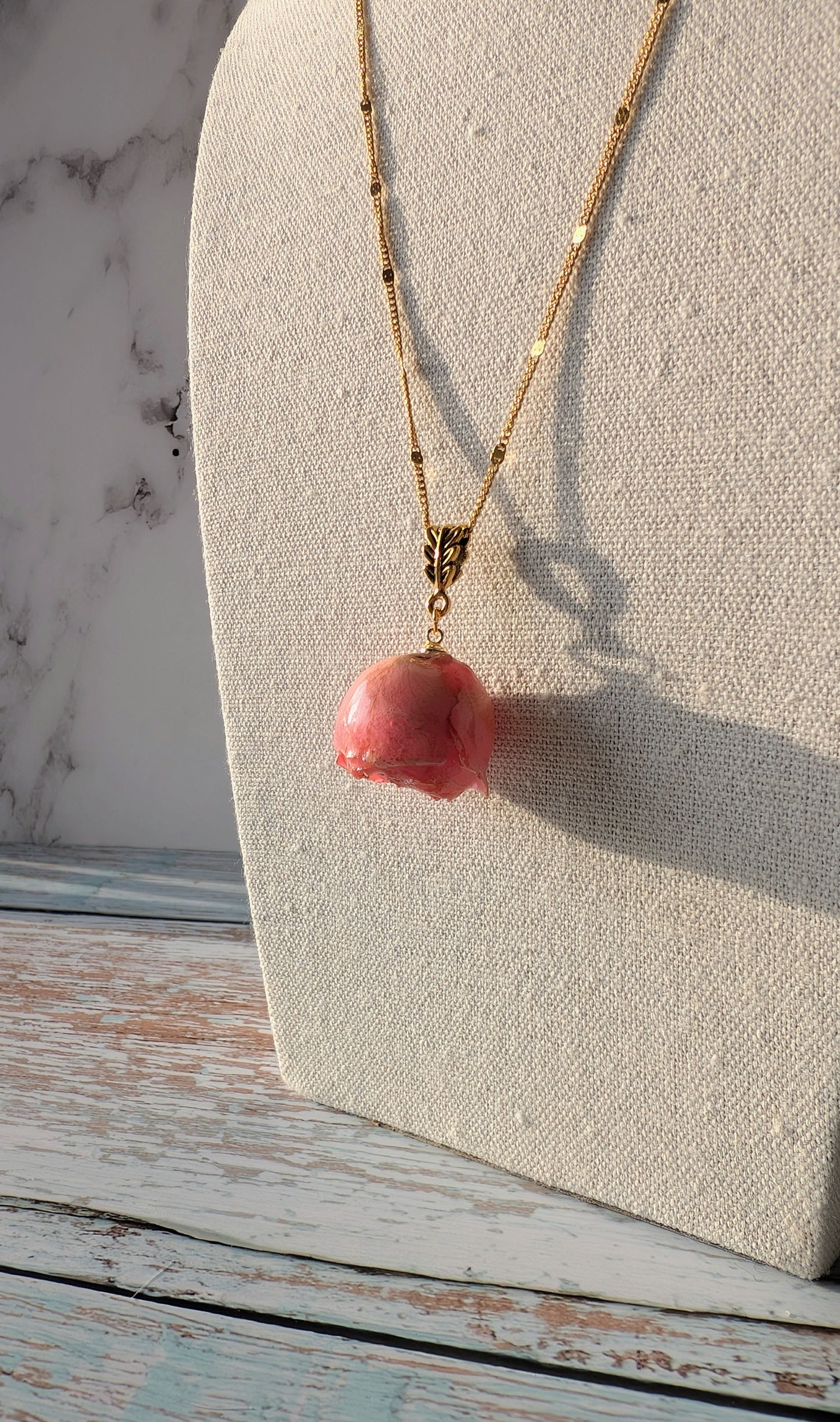 Chaîne Rose Éternelle