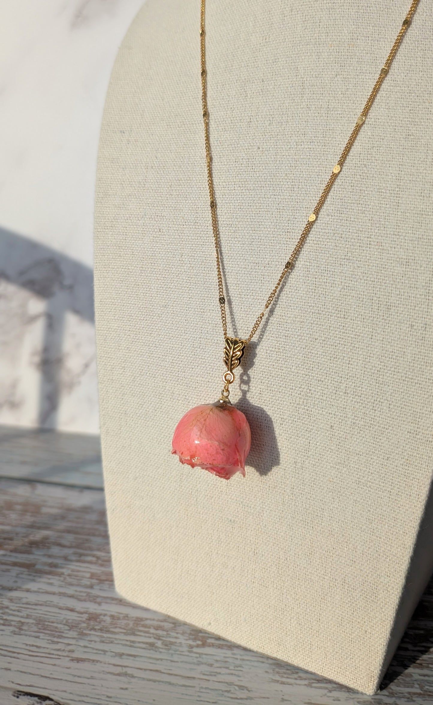 Chaîne Rose Éternelle